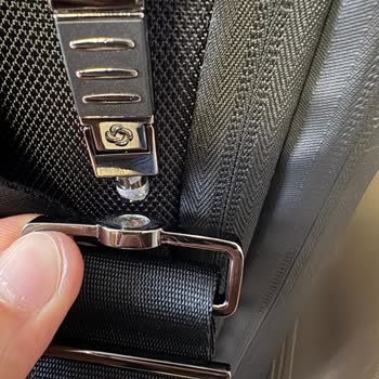 Garanti Kapsamındaki Çantamın Askı Yeri Koptu, Değişim Talebime Dönüş Yapılmıyor