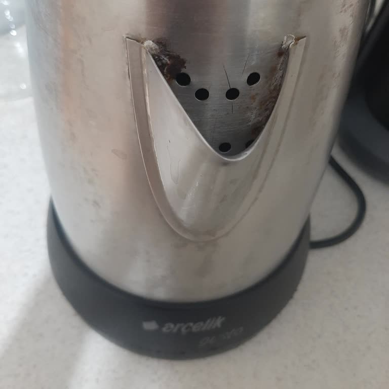 Uzun Süre Sorunsuz Kullanılan Çay Makinesinde Paslanma Sorunu