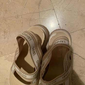 Kısa Sürede Soyulan Sandalet Tabanı Ve Yetersiz Garanti Süreci