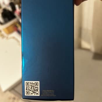 Aldığım Versace Eros Parfüm Kalıcı Değil, Orijinalliğinden Şüpheliyim