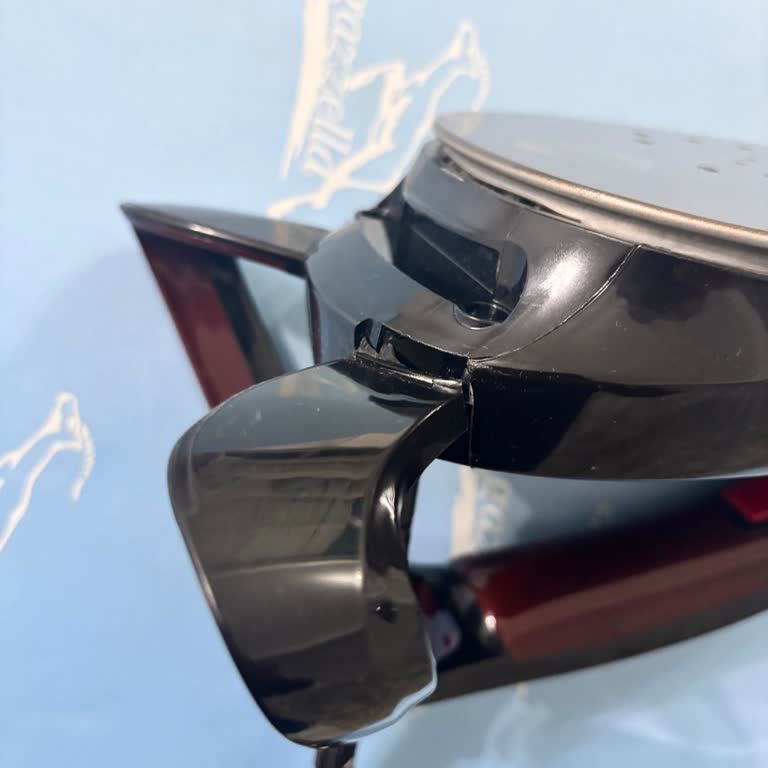 Tefal Ütü Tutma Yeri Kırıldı Garanti Süresinde Kullanamıyorum