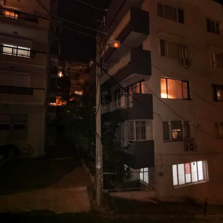 Göztepe Mahallesinde 2 Aydır Yanmayan Sokak Lambası Güvenlik Endişesi Yaratıyor