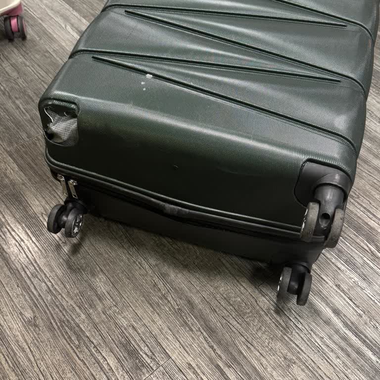 Airserbia Uçuşu Sonrası Bagajım Kırıldı, Müşteri Hizmetlerinden Yanıt Alamıyorum