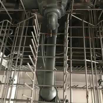 Bulaşık Makinesi Sepetlerinde 1 Yılda Ciddi Çürüme Ve Yüksek Parça Ücreti