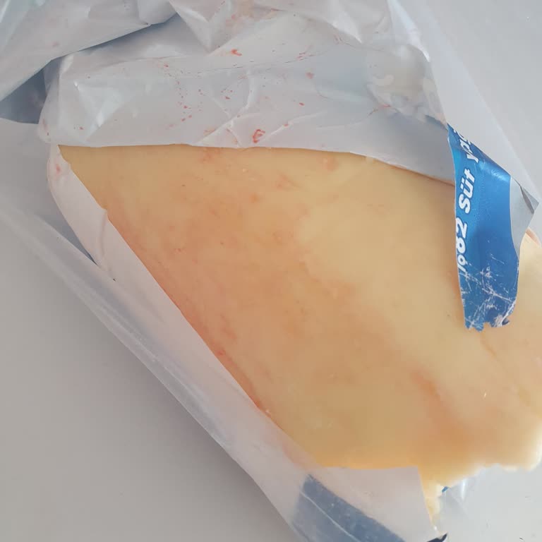 İçim Süt Ve Süt Ürünleri İçim Tereyağında Renk Değişimi Ve Çözüm Eksikliği