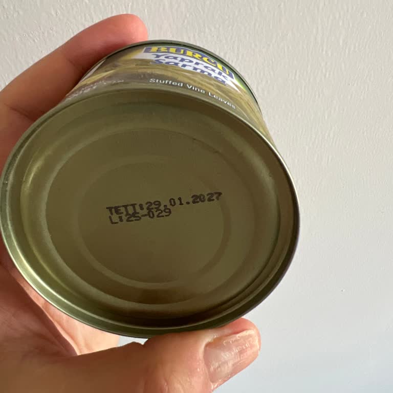 Burcu Gıda Konserve Yaprak Sarmasında Kimyasal Koku Ve Tadı Şoku