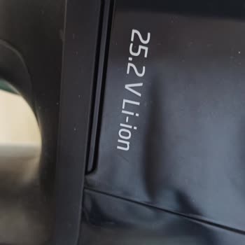 Grundig Süpürge Tam Şarjda 10 Dakikada Bitiyor, Pil Değişimi Talep Ediyorum