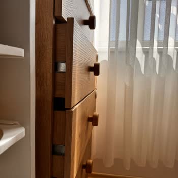 İki Yıldır Çözülemeyen Şifonyer Sorunu: Çekmeceler Sürekli Açık Kalıyor