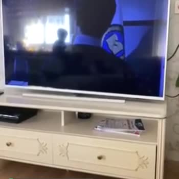 Philips One Ambilight TV Kırmızı Renk Yok, Parlaklık Sıfır!