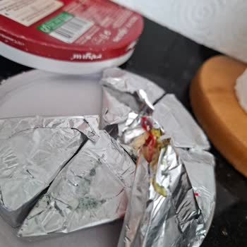 Yeni Alınan Üçgen Peynirde Küf Problemi Ve Hayal Kırıklığı