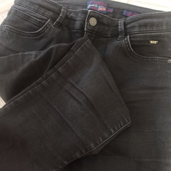 Boyner’den Aldığım Siyah Pantolon Kısa Sürede Renk Attı, Çözüm Sunulmadı