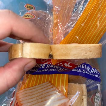 UNO Tost Ekmeğinde Yabancı Maddeyle Karşılaştım, Açıklama Ve Yeni Ürün Talep Ediyorum