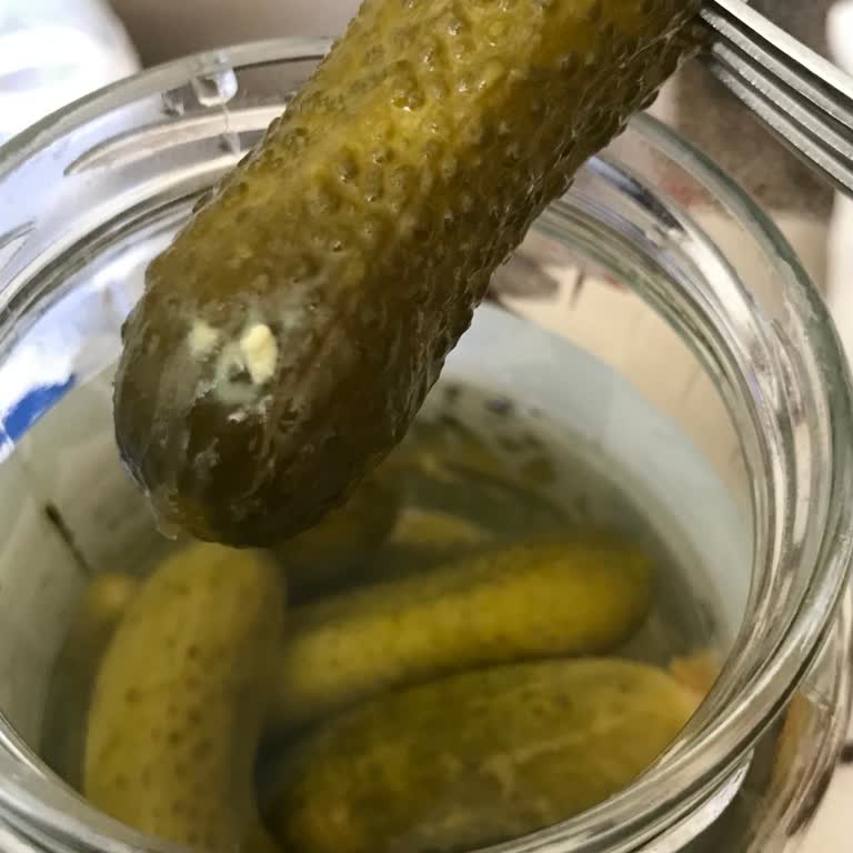 Tat Kornişon Turşusu Sonrası Ciddi Sağlık Sorunları Yaşadım