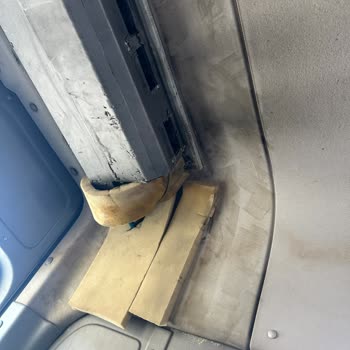 Aracın Klima Çıkışından Yağ Ve Su Damlaması Nedeniyle Yaşanan Mağduriyet