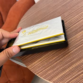 Çekmecede Duran Powerbankin Bataryası Kendiliğinden Şişti