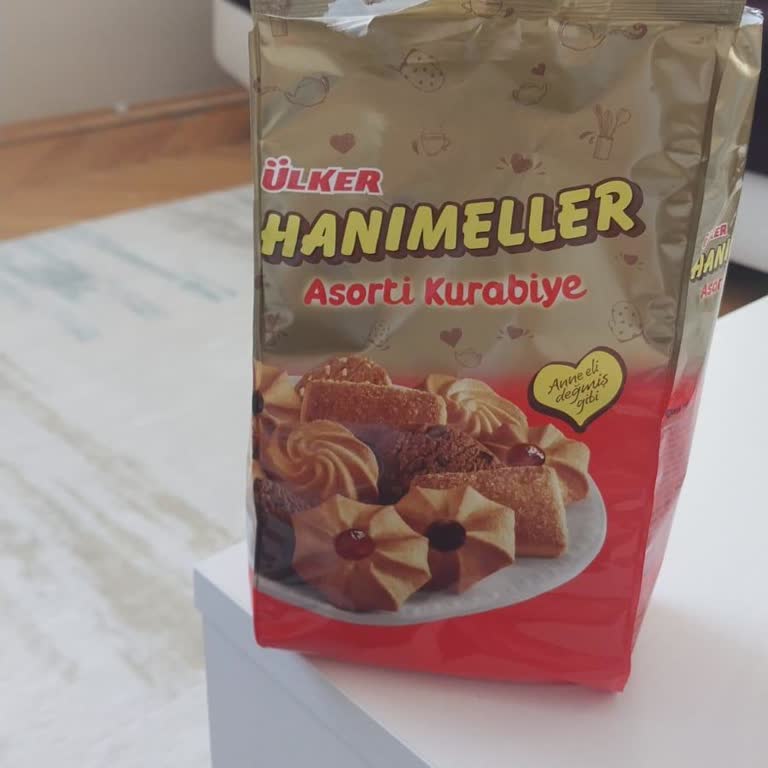 Ülker Asorti Bisküvide Yoğun Yapıştırıcı Kokusu Ve Tat Sorunu