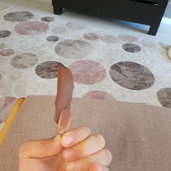 BİM Adore Dondurmadan Çubuk Çıkması ve Hijyen Endişesi