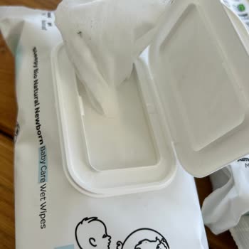 Islak Mendillerde Küf Ve Kötü Koku Mağduriyeti