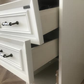 Aldığım Masanın Çekmeceleri Sürekli Kırılıyor, Mağduriyet Yaşıyorum!