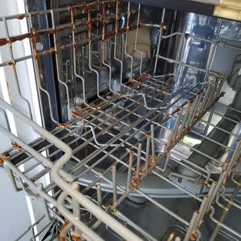 Teka Bulaşık Makinesi Sepeti Kısa Sürede Paslandı, Çözüm Sunulmuyor