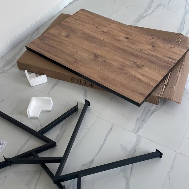 Yanlış Renkli Masa Teslimatı Ve Yetersiz İletişim Nedeniyle İade Sorunu