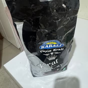 Karali Çay Paketinde Saman Benzeri Maddeler Ve Kalite Endişesi Yaşadım