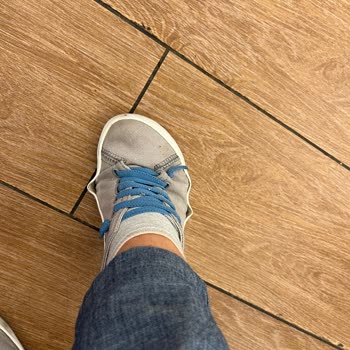 10 Günde Yırtılan Ayakkabı Ve Mağazadan İlgisizlik