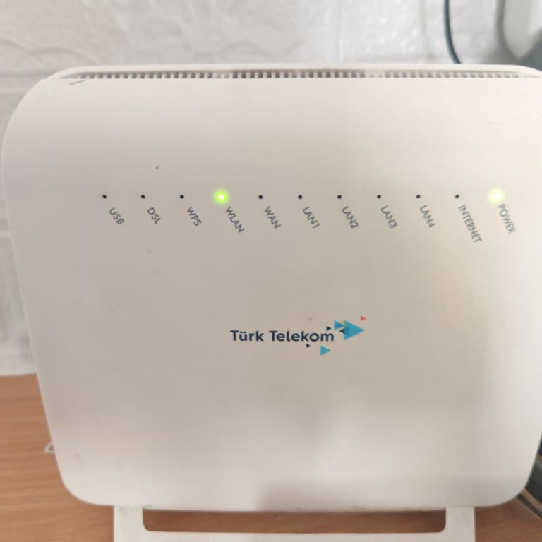 4 Gündür Süren İnternet Kesintisine Çözüm Ve Ücret İadesi Bekliyorum