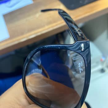 Rayban Gözlükte Matlaşma Sorunu Garanti Kapsamında Çözülmedi