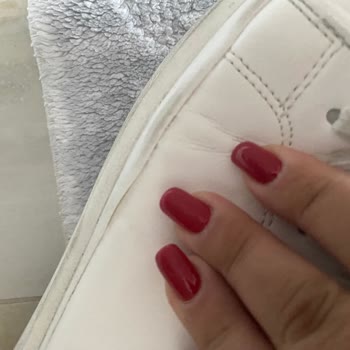 İki Kere Giyilen Ayakkabıda Dikiş Patladı, Ücret İadesi İstiyorum