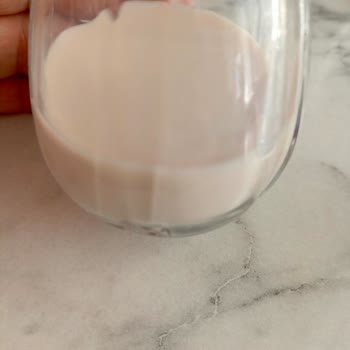 Laktozsuz Sütte Beklenmedik Renk Değişimi Ve Güven Sorunu