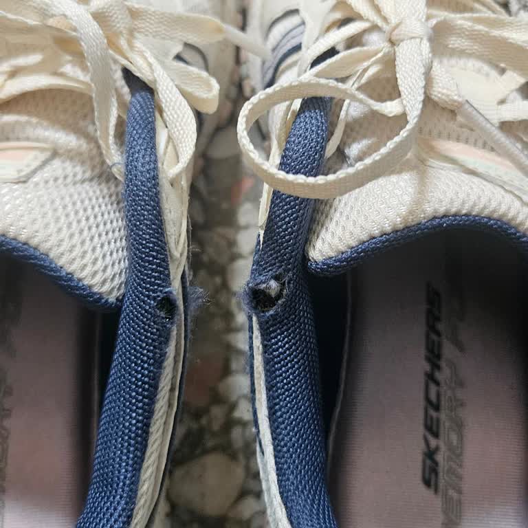 Altı Kez Giyilen Ayakkabının Boğazı Delindi Mağduriyetim Giderilmiyor