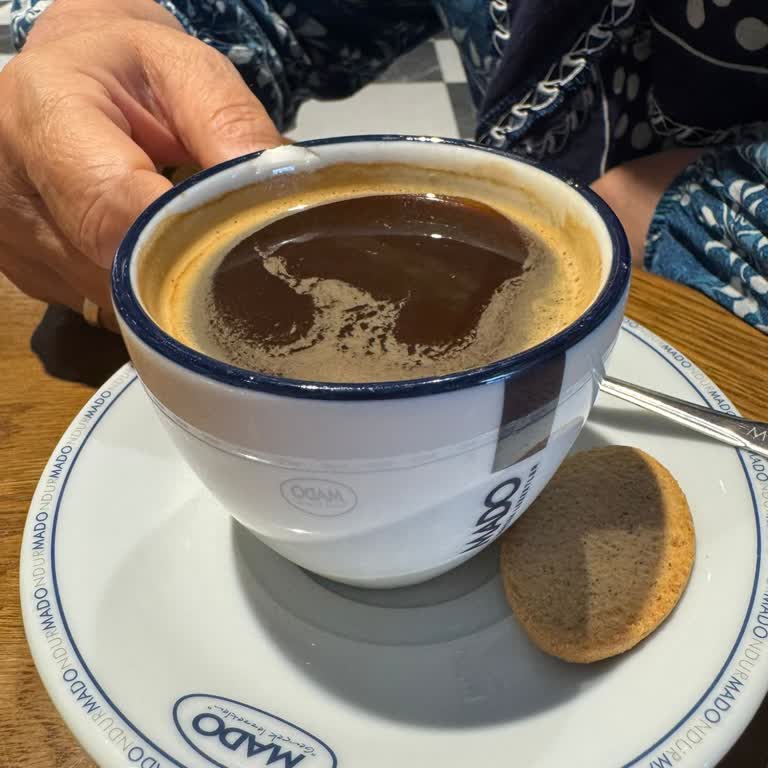 Kırık Bardak, Zorla Ürün Ve Hatalı Hesap: Mado'da Hayal Kırıklığı