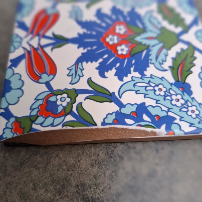 Kırılan Bardak Altı İçin Ödeme Ve Mağaza Çalışanlarının İlgisiz Yaklaşımı