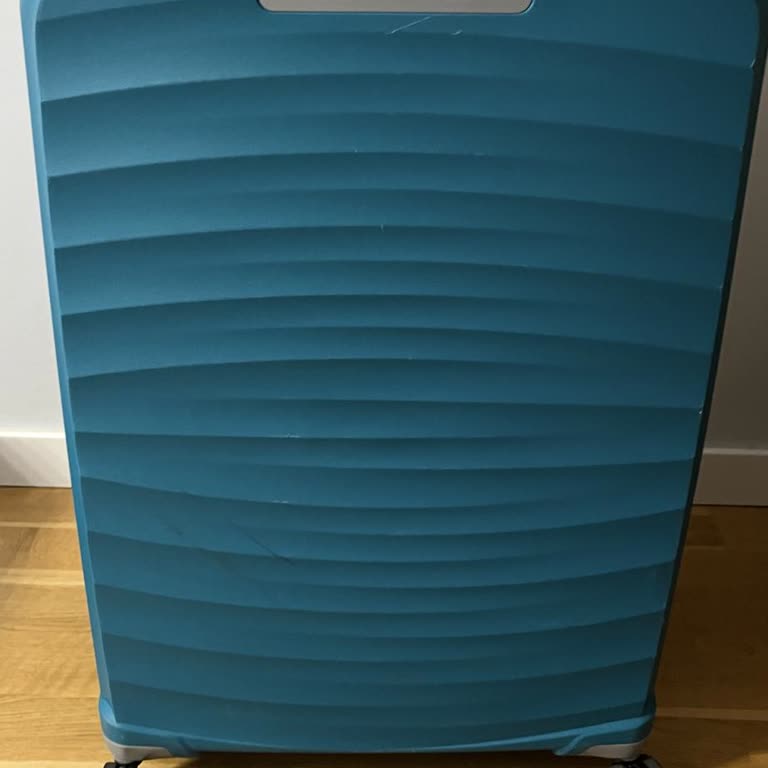 Samsonite Garantili Valizimin Tekerlek Sorunu Çözülemiyor