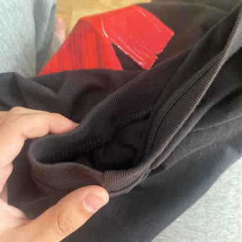 Yeni Alınan Tişörtte Hızlı Renk Solması Ve Sararma Sorunu