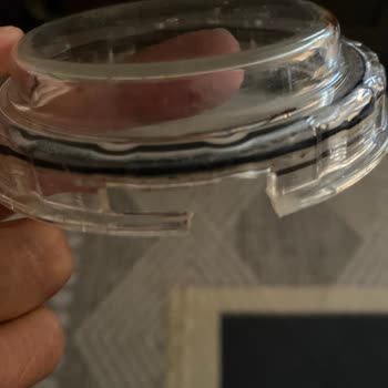 Nescafe Gold My Cafe Makinemde Kapak Kilidi Kırıldı, Yedek Parça Talebim Var