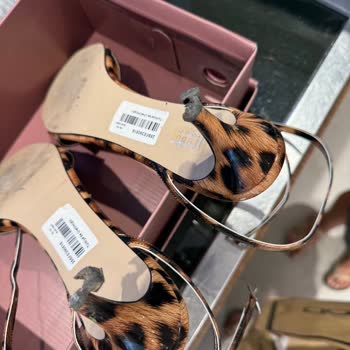 Bir Günlük Ayakkabı Kullanımında Topukların Parçalanması Ve İade Sorunu