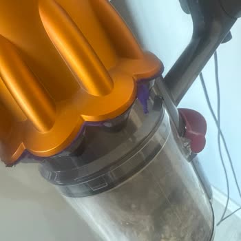 Dyson V12 Süpürge Başlığı Ve Parça Sorunları Nedeniyle Değişim Talebi