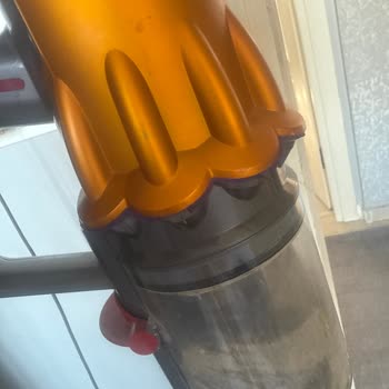 Dyson V12 Süpürge Başlığı Ve Parça Sorunları Nedeniyle Değişim Talebi