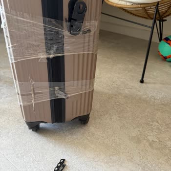 Aras Kargo Teslimat Gecikmesi Ve Hasarlı Valiz Nedeniyle Mağduriyet