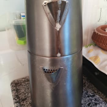 Arızalı Çay Makinesi: Sürekli Sorun, Çözüm Yok!