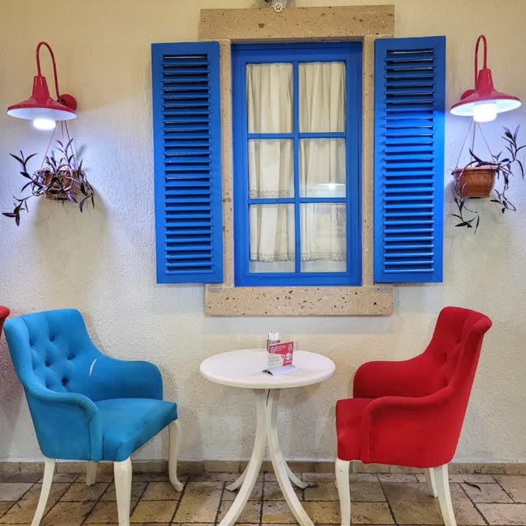 Alaçatı Muhallebicisi'nde Sürekli Hizmet Sorunu