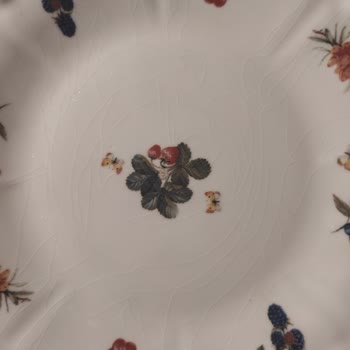 Yeni Kullanılan Kahvaltı Setinde Hemen Çizikler Oluştu, Ürün Değişimi Talep Ediyorum