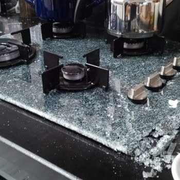 Beko Ankastre Ocakta Ani Cam Patlaması Sonucu Sağlık Ve Güvenlik Tehlikesi