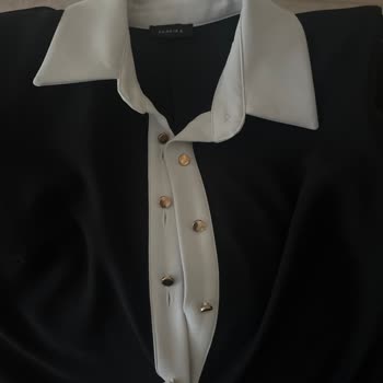 Boyner İlk Yıkamada Elbisenin Şeritleri Siyaha Döndü