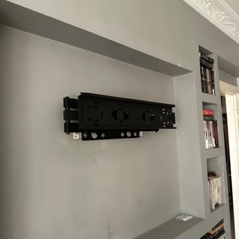 Yanlış Askı Aparatı Satışı Ve Ek Ücret Talebiyle Mağduriyet