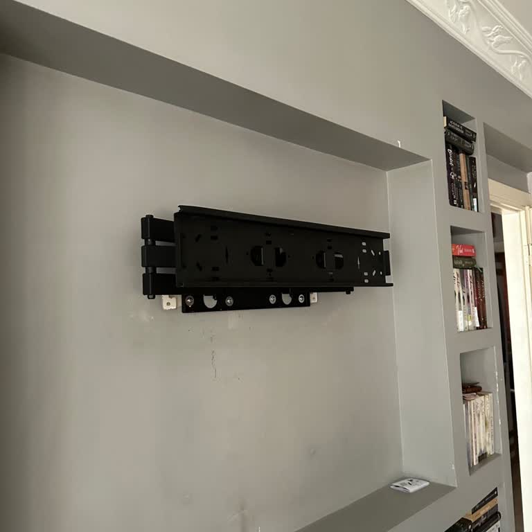 Yanlış Askı Aparatı Satışı Ve Ek Ücret Talebiyle Mağduriyet