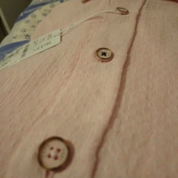 Aldığım Gömlek Kullanılmış Ve Yanlış Etiketli Geldi, Müşteri Memnuniyeti Yok