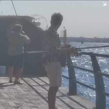 Küçük Parkta Balık Tutanlar Nedeniyle Oturma Alanı Sorunu Ve Çözüm Talebi